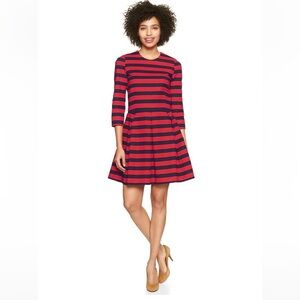 GAP dress size‎ 0 red and blue striped classic dress flawless condition 💙❤️